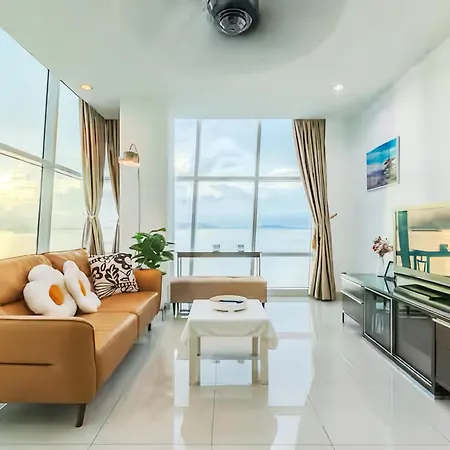 Maritime Suites Penang Jelutong Exterior photo