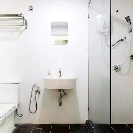 Maritime Suites Penang Jelutong Exterior photo