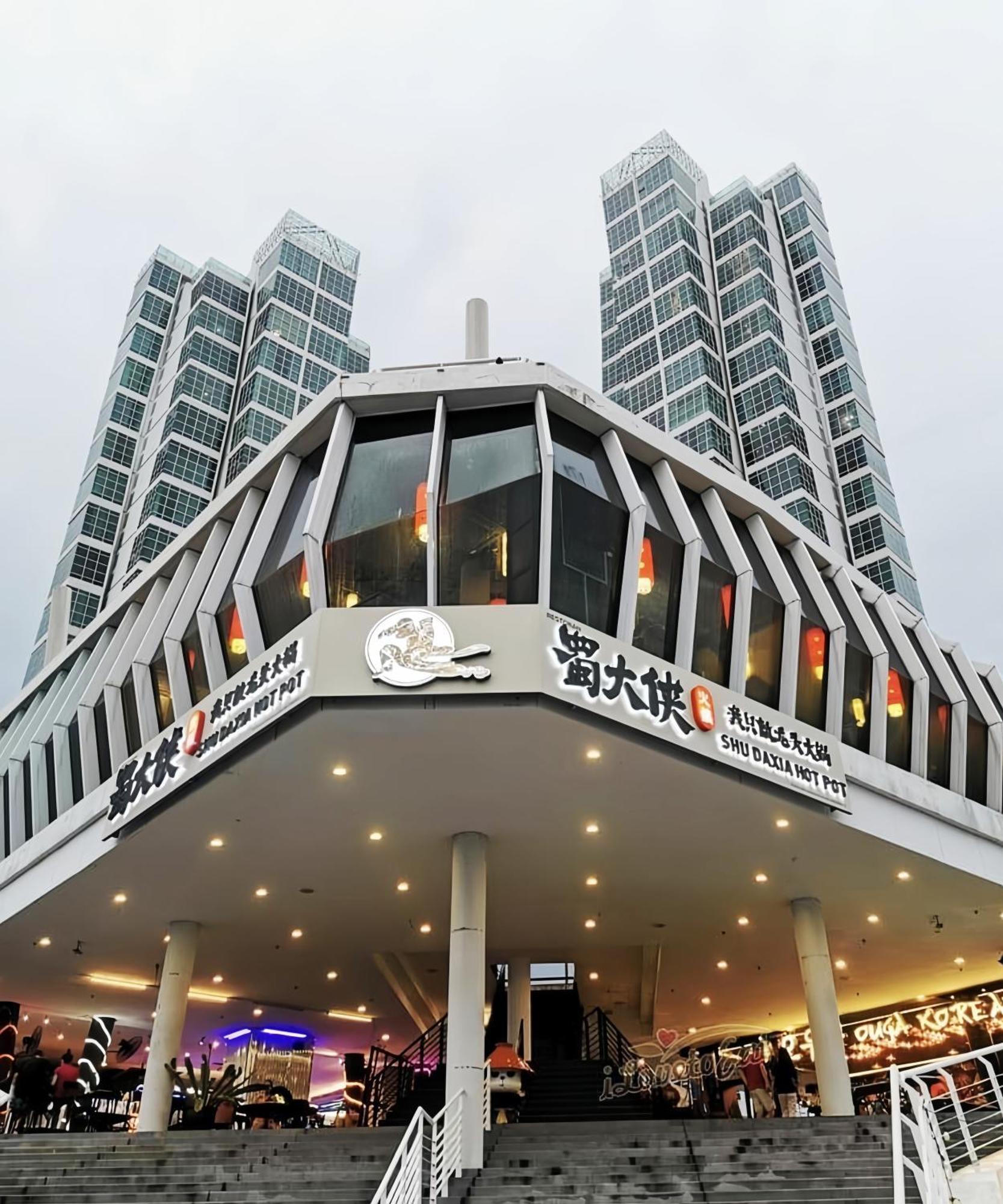 Maritime Penang Apartment *